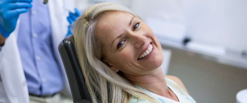 woman-at-the-dentist